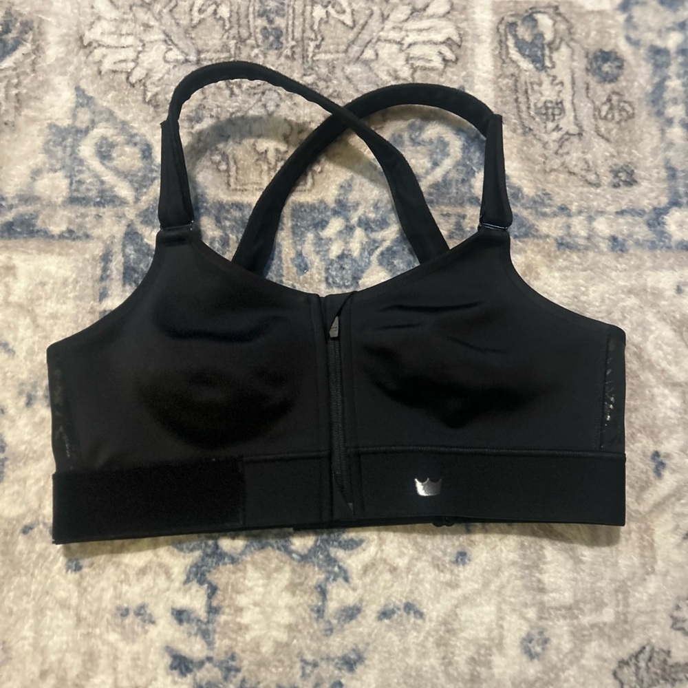 Shefit Women's Black Sports Bra